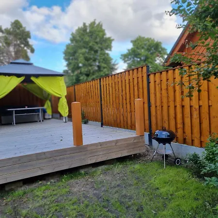 Nowy Drewniany Tu Mi Dobrze W Lubkowie Z Plaza Holiday home Lubkowo