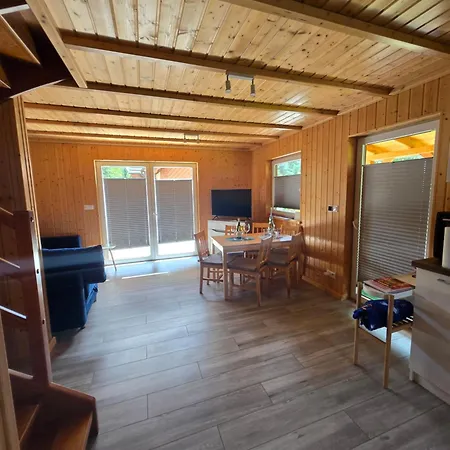 Nowy Drewniany Tu Mi Dobrze W Lubkowie Z Plaza Lubkowo